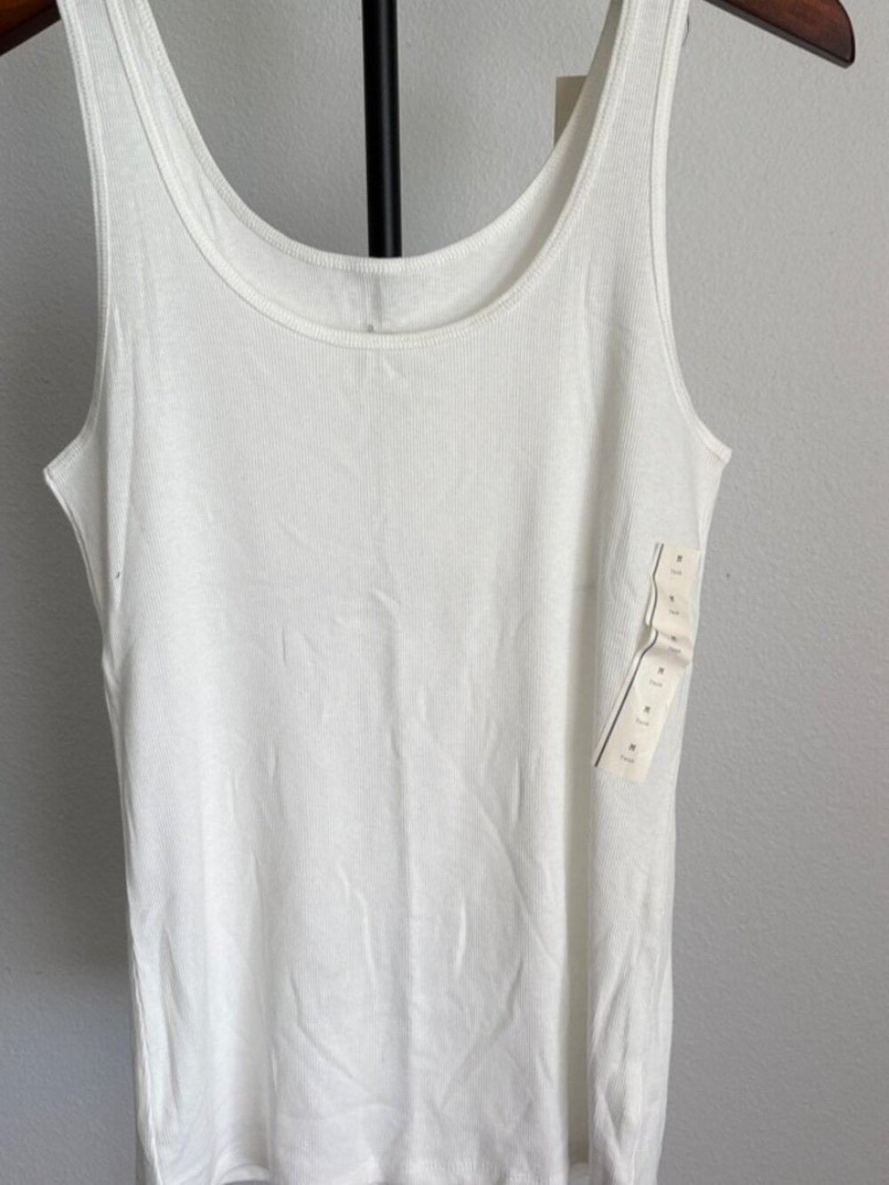 Scoop Tank